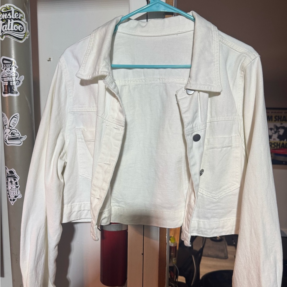 Cropped fringe denim jacket